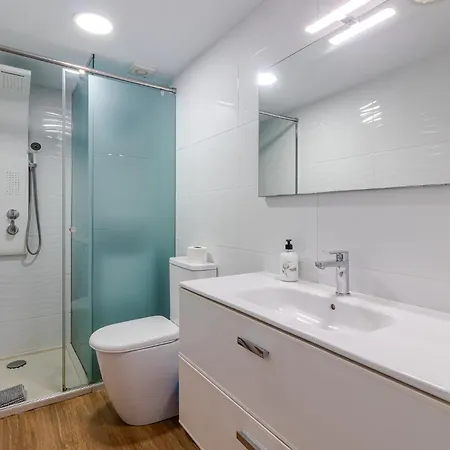 Oceanfront Flat I By Canary365