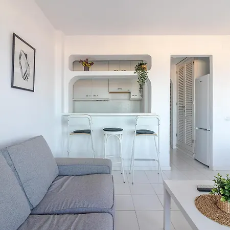 Oceanfront Flat I By Canary365